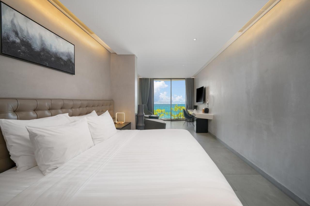 Hotel M Beach