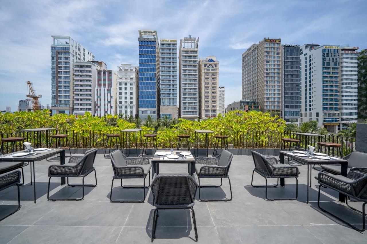 M Beach Hotel Da Nang