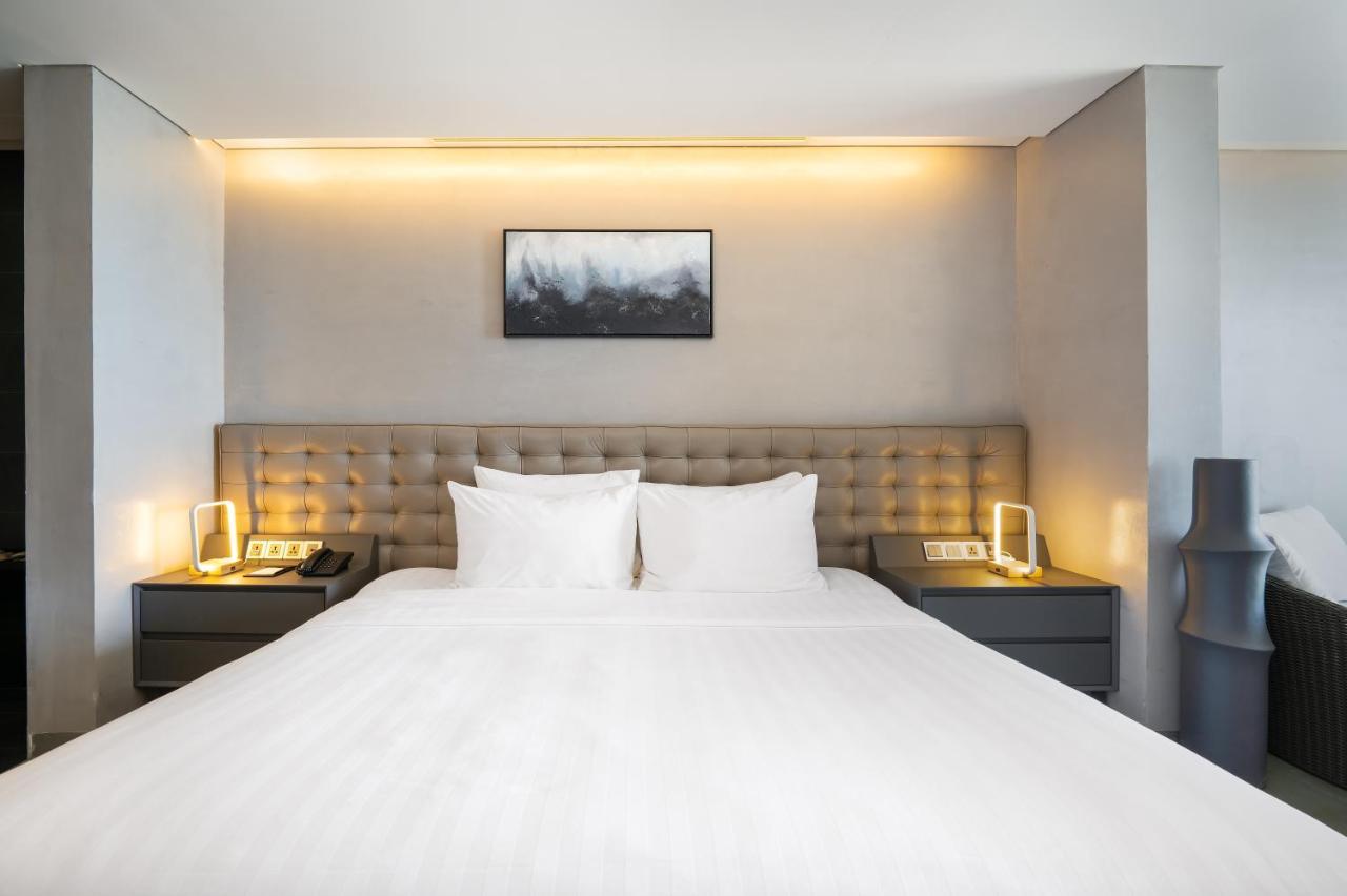 M Beach Hotel